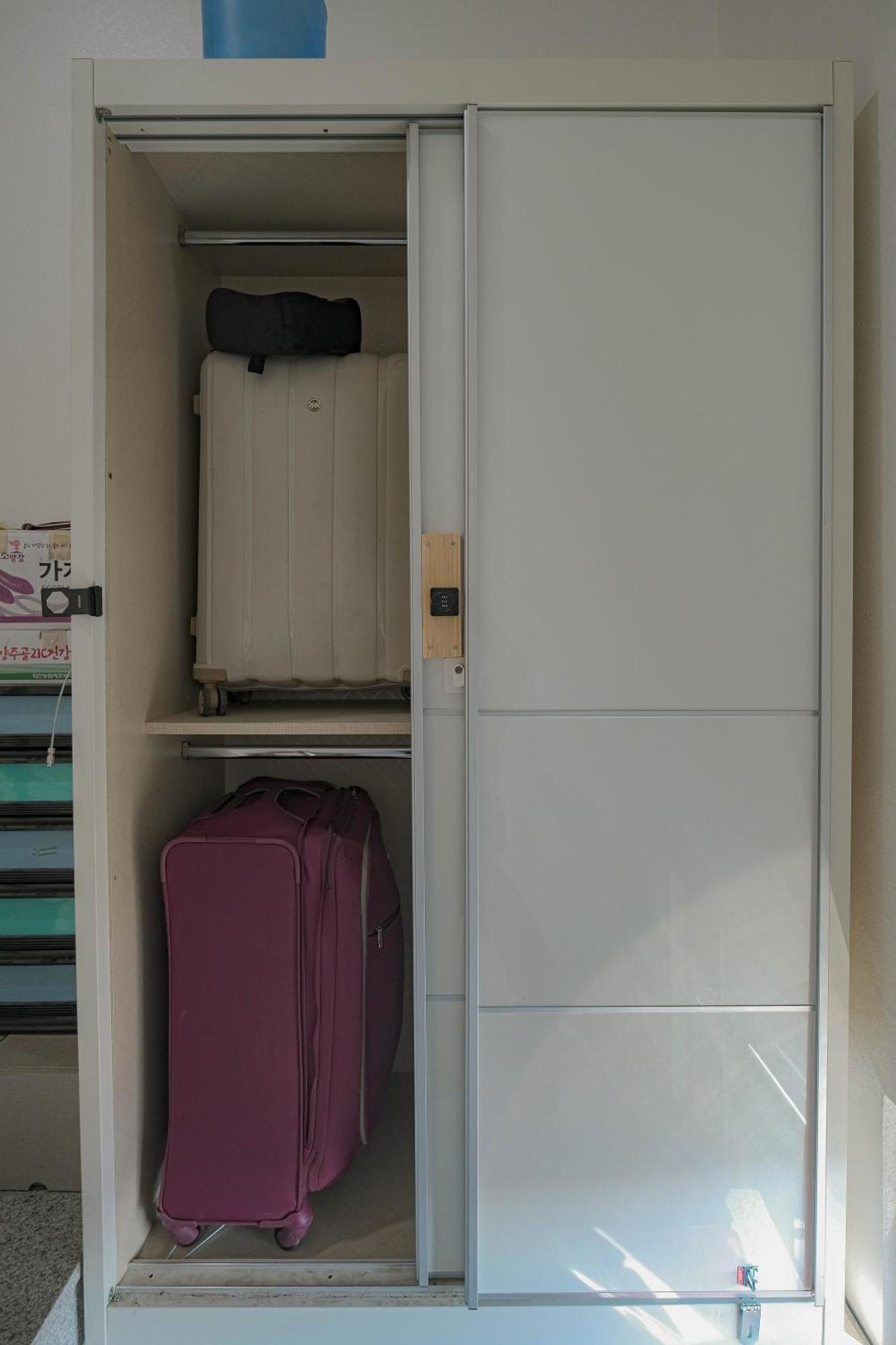 Seoullo Apartment *
