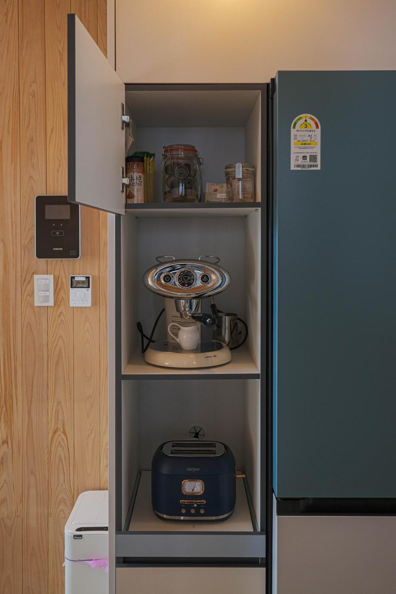 Apartment Seoullo *